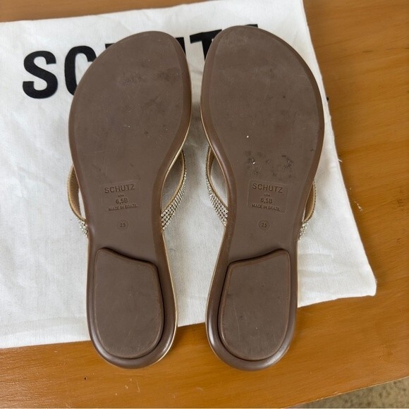 Schutz Women’s Rhinestone Flat Thong Sandals - Size 6.5M - Picture 3 of 4
